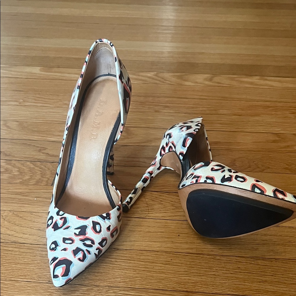 L.A.M.B. Snow Leopard Pointed-Toe High Heels - Cream/Black Size 7